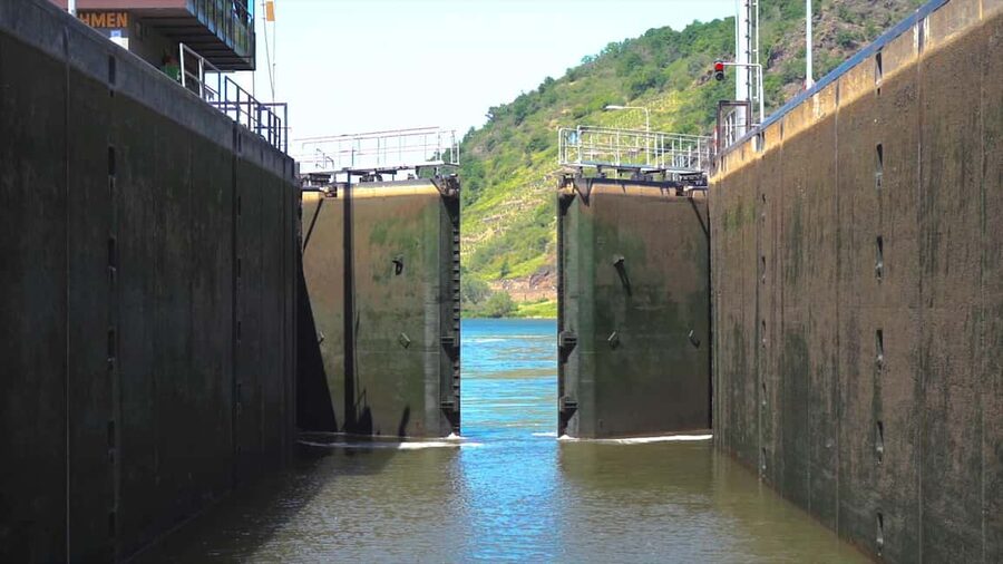 2-River Day-trip by boat to Koblenz and return from Alken - Winningen’s steep vineyards and the A61 bridge