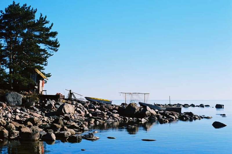 All Inclusive Day Trip from Tallinn: Prangli Island - Seeing Prangli from an open-top truck