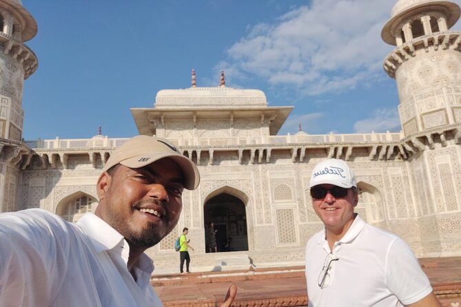 All Inclusive Taj Mahal, Fort & Baby Taj Tour from Delhi by Car - The car ride and driver service
