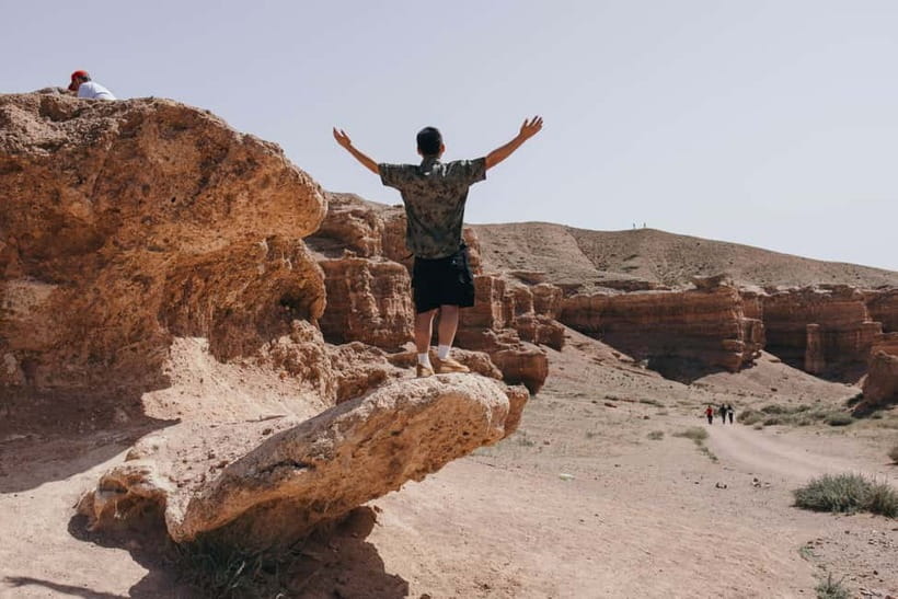 Almaty: Kolsai-Kaindy Lakes and Charyn Canyons Day Trip - Transport, guides and the long road