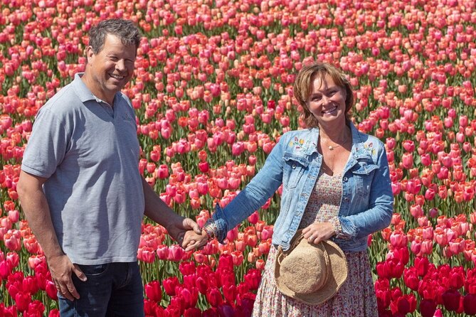 Amsterdam: Day trip to Tulip Farm, Keukenhof + Windmill Cruise - The coach ride through the bulb region