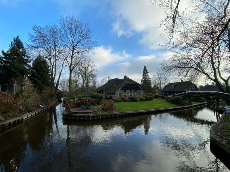 Amsterdam: Giethoorn, Afsluitdijk and Zaanse Schans Day Trip - Transport, timing, and group size