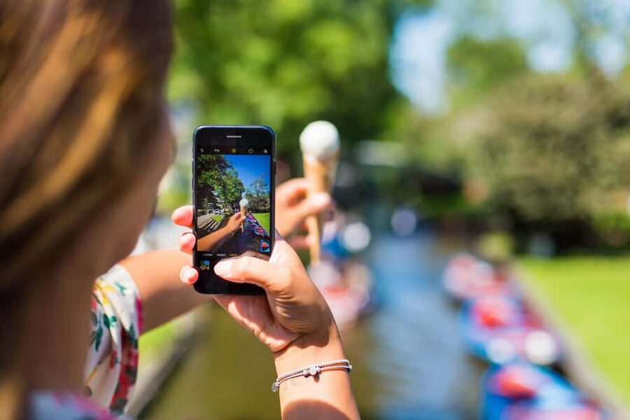 Amsterdam: Giethoorn Day Trip with Boat Tour - Practical details for a smoother day