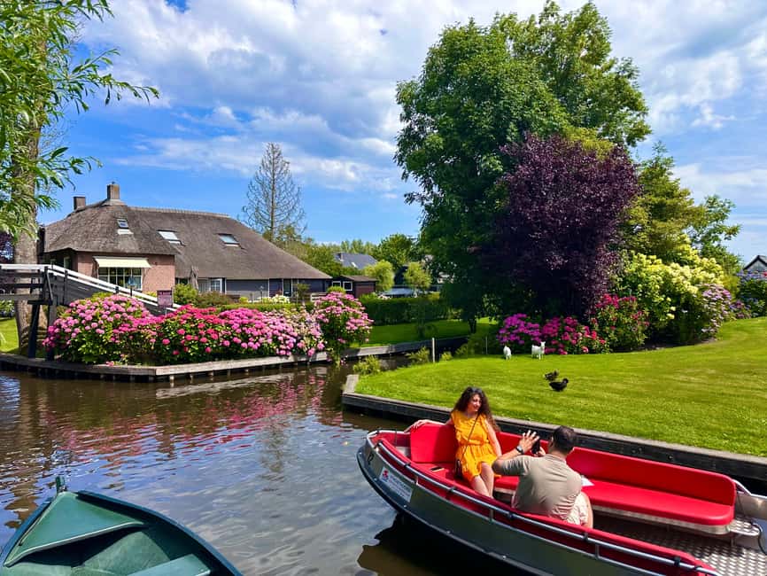 Amsterdam: Giethoorn Day Trip, with several guided options - The Henri Willig cheese stop and canal cruise