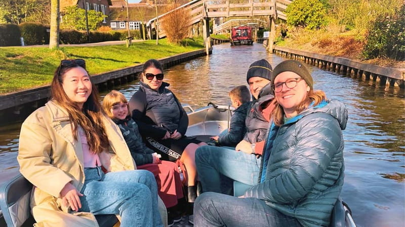 Amsterdam: Giethoorn & Zaanse Schans Small Group Day Trip - Who should book this tour?