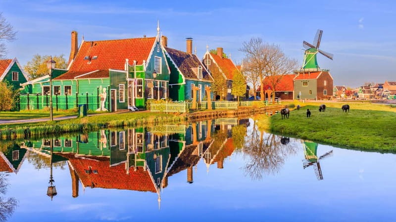 Amsterdam: Giethoorn & Zaanse Schans Small Group Day Trip - Zaanse Schans: windmills, workshops, and plenty of cheese