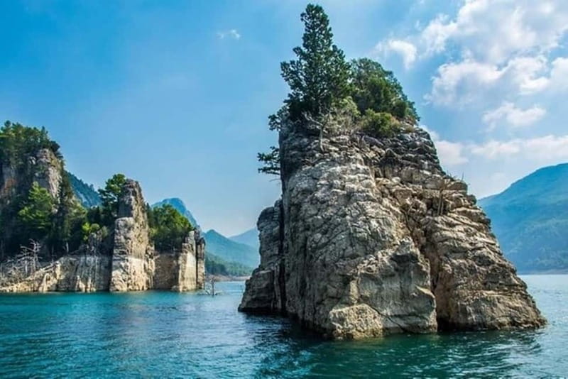 Antalya/Side: Green Canyon Day Trip with Boat Tour and Lunch - Guides, Photography, and the Onboard Atmosphere