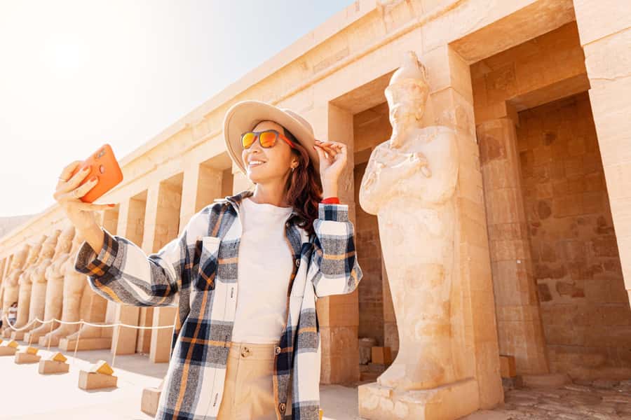 Aswan: Luxor Day Trip with Sunrise Hot Air Balloon & Felucca - Colossi of Memnon and lunch beside the Nile