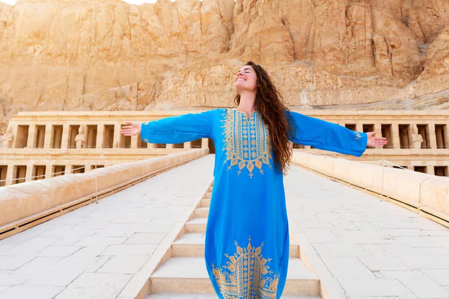Aswan: Luxor Day Trip with Sunrise Hot Air Balloon & Felucca - Is $260 good value for this much ground?