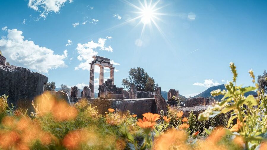 Athens: Delphi, Corycian Cave, and 300 Battlefield Day Trip - Why this day trip covers more than the usual Delphi route