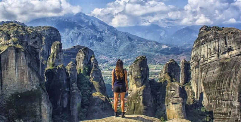 Athens: Meteora Day Trip in Spanish with Live Guide & Lunch - Five things to know before booking