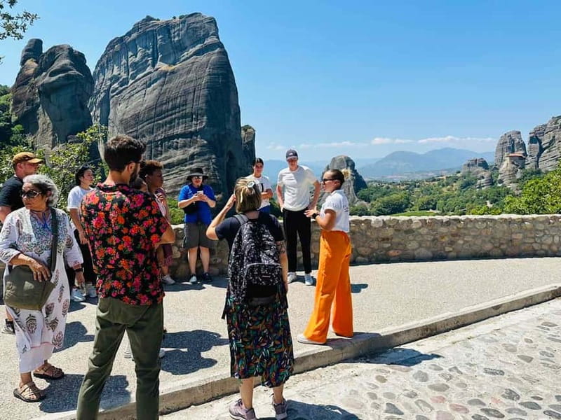 Athens: Meteora Day Trip in Spanish with Live Guide & Lunch - The return journey to Athens