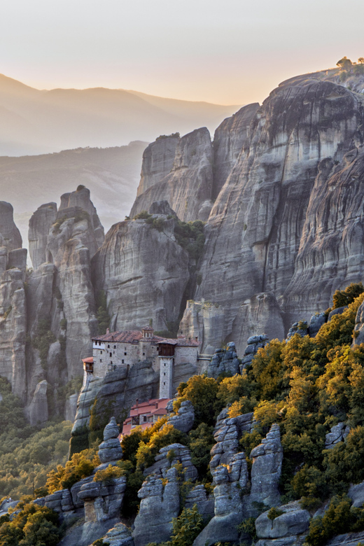 Athens: Meteora Day Trip with Central Pickup & Audio Guide - Viewpoints that make the camera work hard