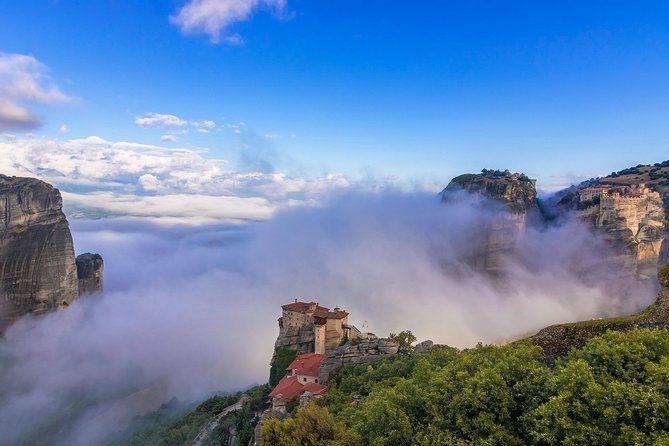 Athens: Meteora Monasteries, Caves & Coastal Stopovers with Lunch - Lunch in Kastraki, with a choice of arrangements
