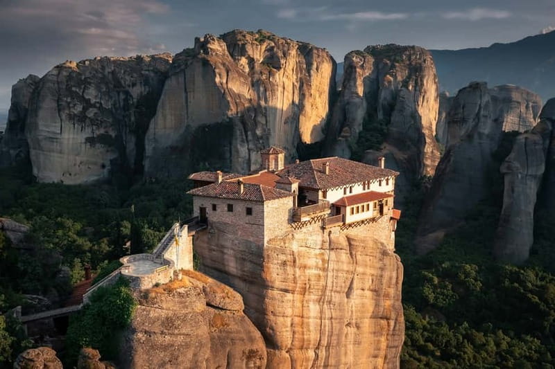 Athens: Meteora Monasteries Day Trip with Caves and Lunch - Entering the Great Meteoron Monastery
