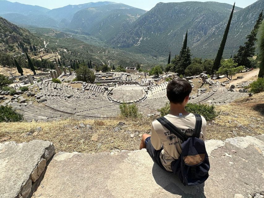 Athens: Small-Group Day Trip Tour to Delphi - Guides, group size, and what the day feels like