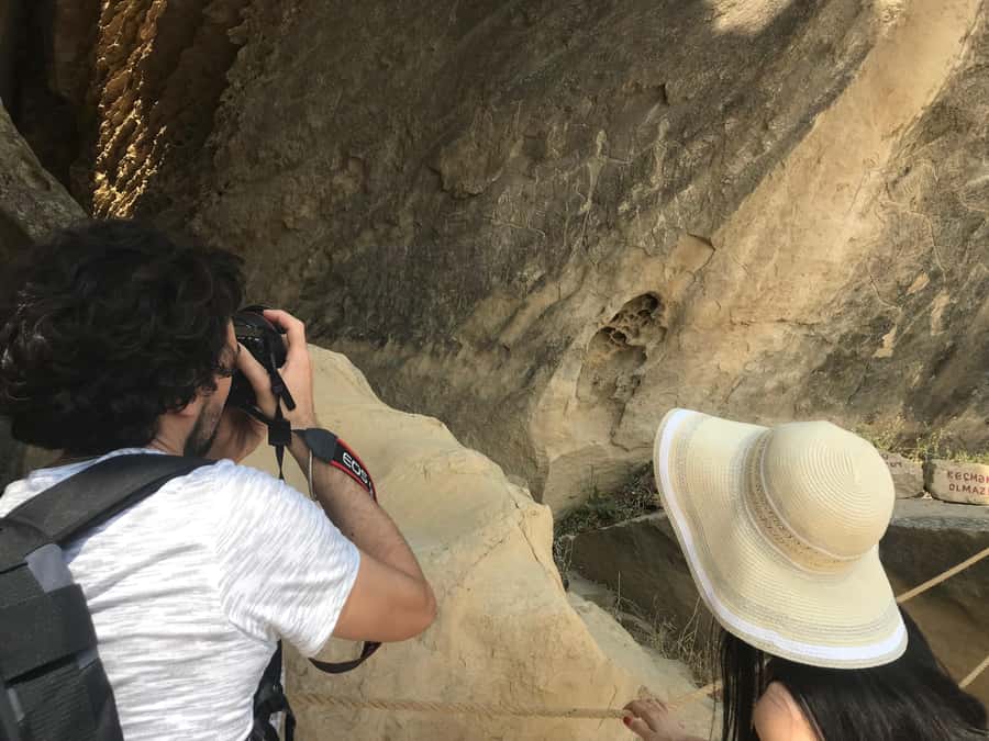 Baku: Gobustan, Volcanoes, Fire Temple and Yanardag Day Trip - Why this Baku day trip is worth your time