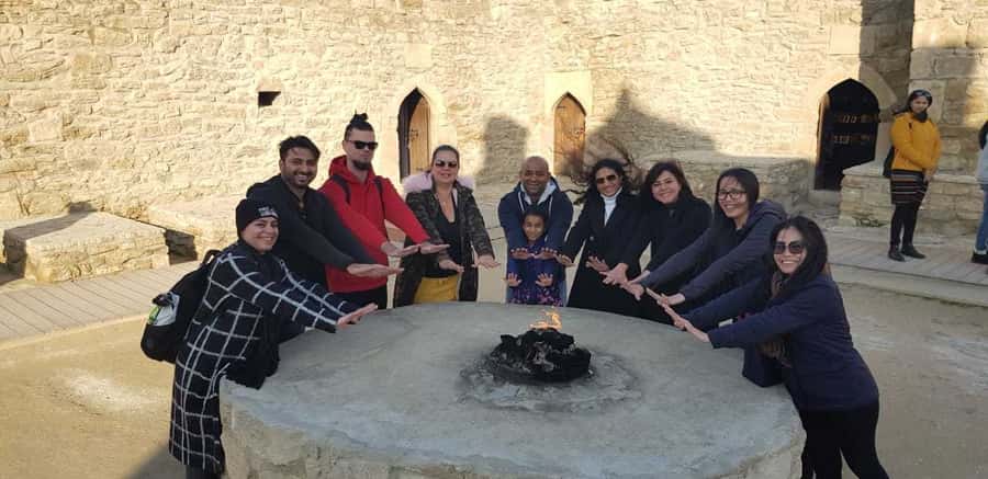 Baku: Gobustan, Volcanoes, Fire Temple and Yanardag Day Trip - Bibi-Heybat and the story of oil