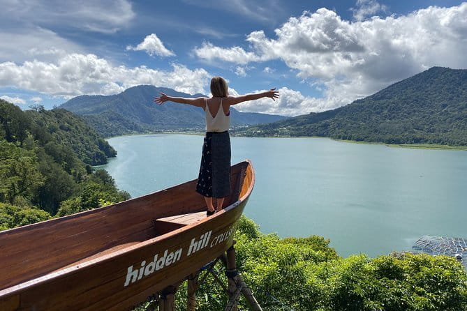 Bali Day Trip: Bali Instagram Tour (All Inclusive & Private) - Lunch at Lereng Agung near Mount Agung