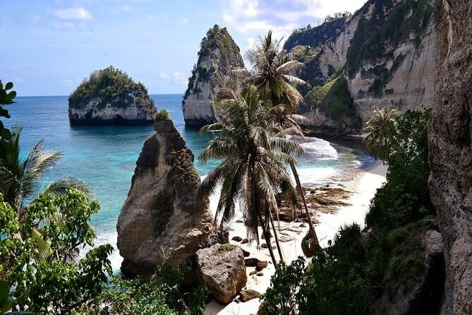 Bali Day Trip: Bali Instagram Tour (All Inclusive & Private) - Goa Raja Waterfall for a natural break