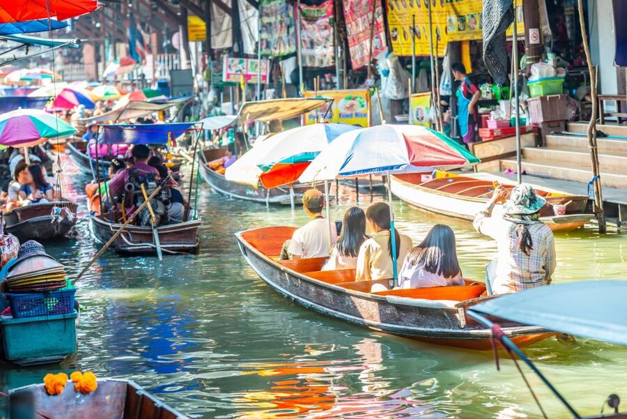 Bangkok: Damnoen Saduak, Train Market & Mahanakhon Day Trip - The road from Bangkok to the markets