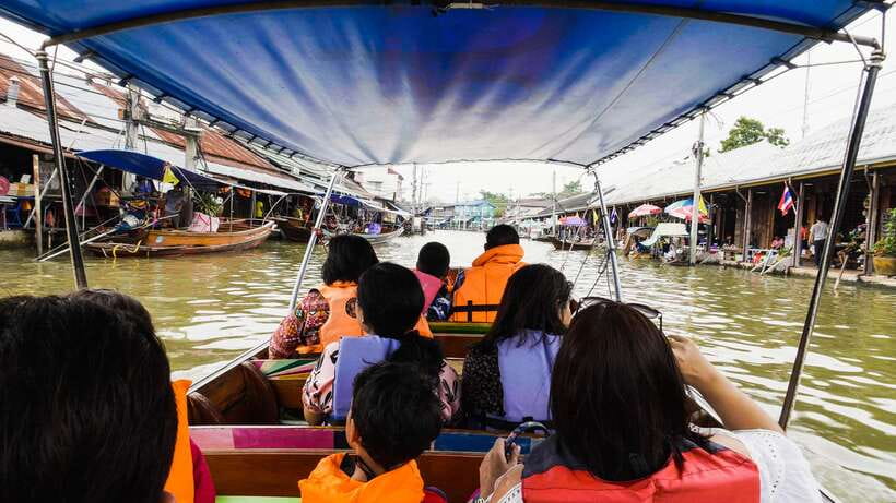 Bangkok: Maeklong Railway & Amphawa Floating Market Day Trip - The long day and the small van