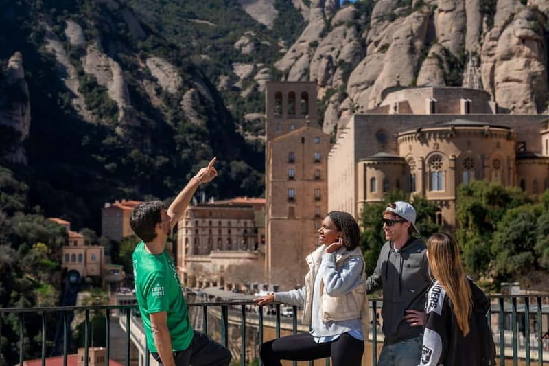 Barcelona: Walking and Horse Riding Day-Trip in Montserrat - From Passeig de Gràcia to the mountain