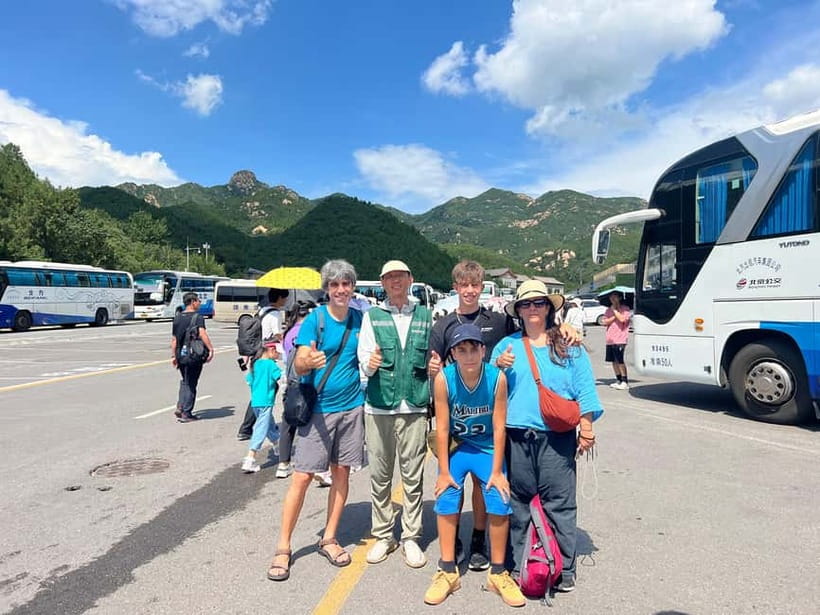 Beijing: Badaling Ancient Great Wall of China Day Trips - The eight-hour route from Beijing to the Wall