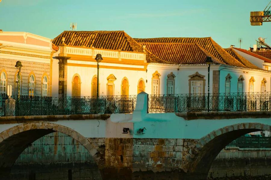 Best of the East: Day Trip to Faro, Olhão, Tavira, & more - Who should book this day trip?