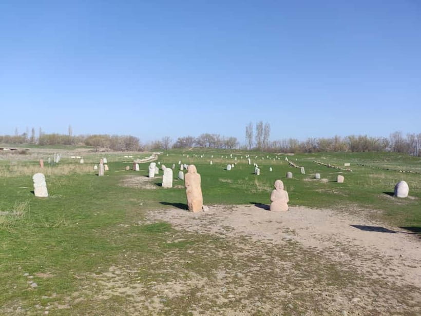 Bishkek: Ancient Burana Tower and Konorchek Canyons Day Trip - The optional Issyk-Kul extension