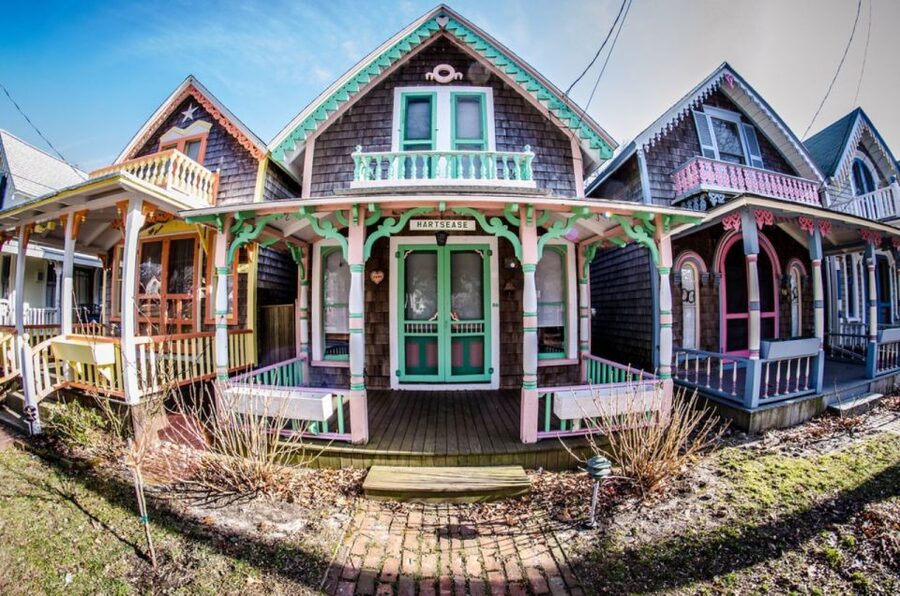 Boston: Martha's Vineyard Day Trip with Optional Island Tour - The early minibus ride to Falmouth