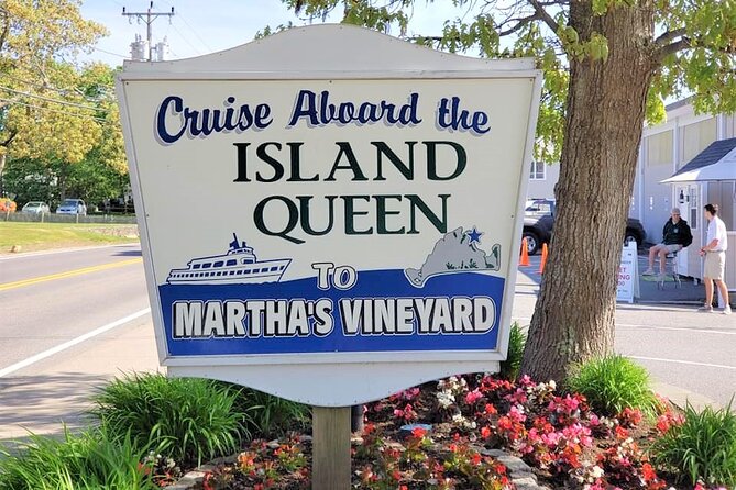Boston to Martha's Vineyard Day Trip with Optional Island Tour - What the optional three-hour island tour adds