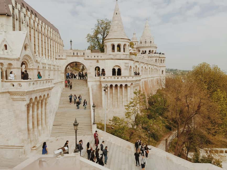 Bratislava and Budapest Guided Day Trip - Two capitals, one very full day