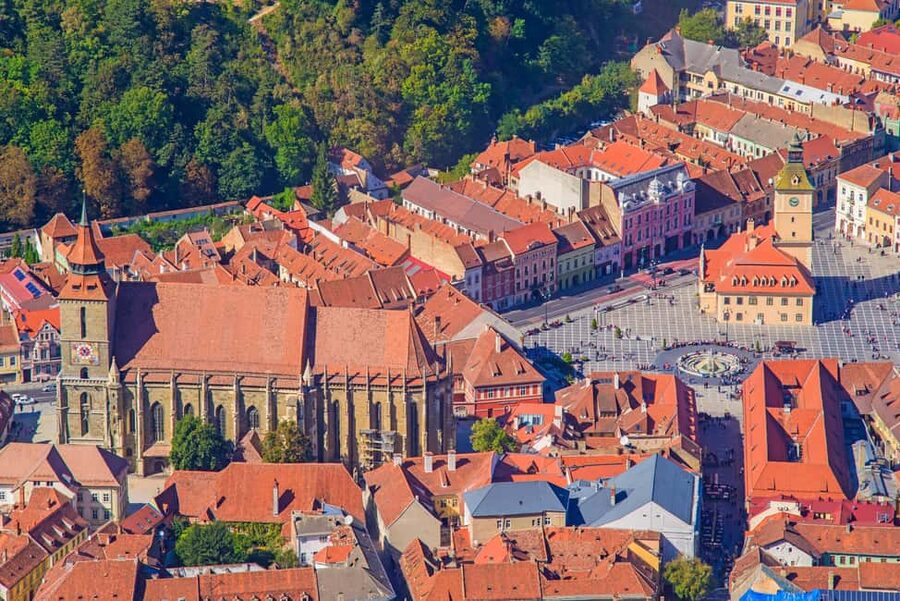 Bucharest: Peles Castle, Bran Castle & Brasov Day Trip - Peles Castle and Sinaia’s royal setting