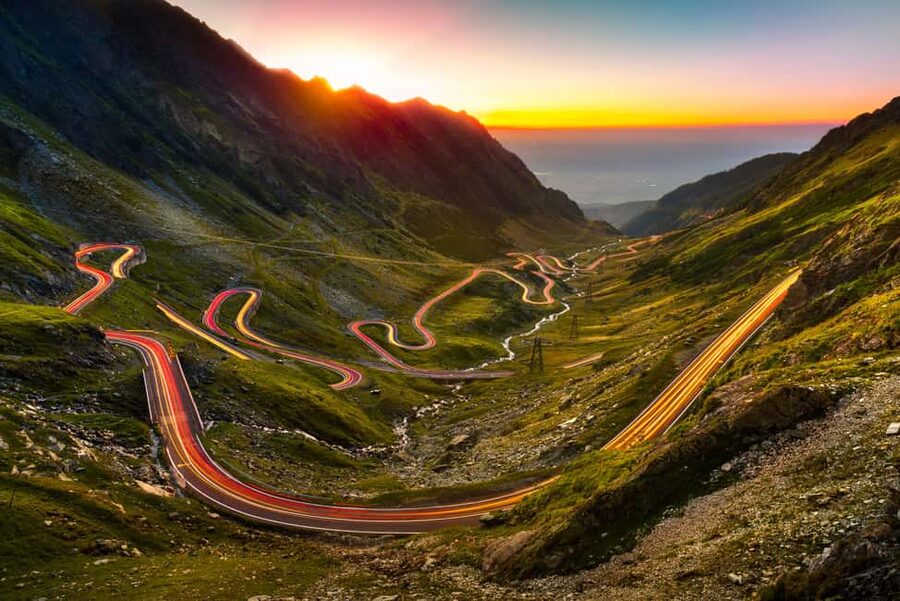 Bucharest: Top Gear Road - Transfăgărășan Highway Day Trip - From Bucharest to Vidraru Dam