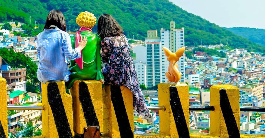 Busan: Day Trip with Gamcheon Culture Village and Sky Walk - Gukjet Market and Jagalchi Fish Market