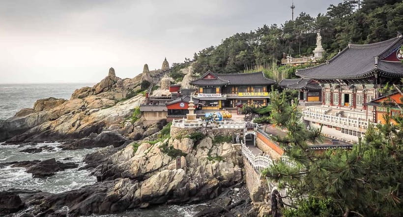 Busan: Day Trip with Gamcheon Culture Village and Sky Walk - Songdo Sky Walk and Busan’s ocean edge