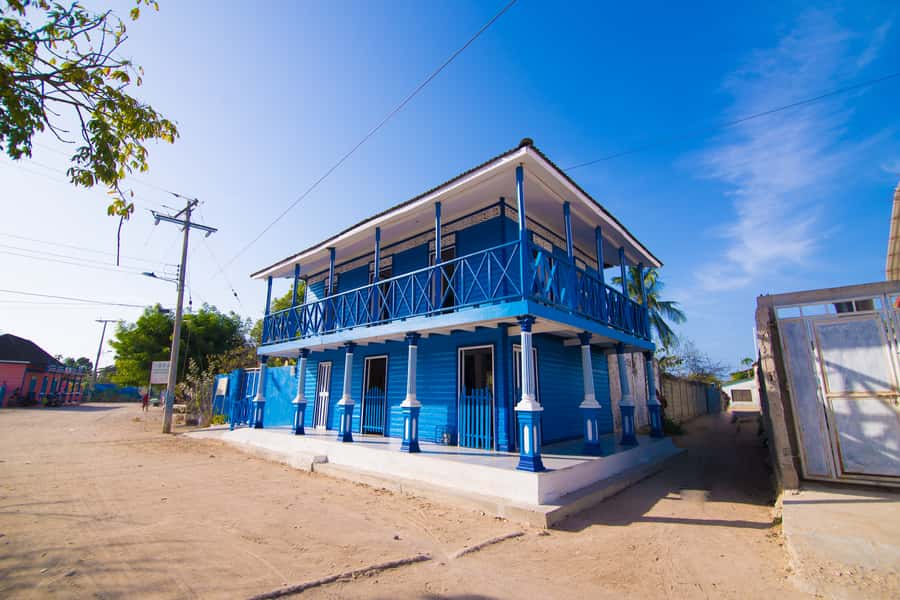 Cartagena: Rosario Island and Mangroves Private Day Trip - A private boat through the mangroves