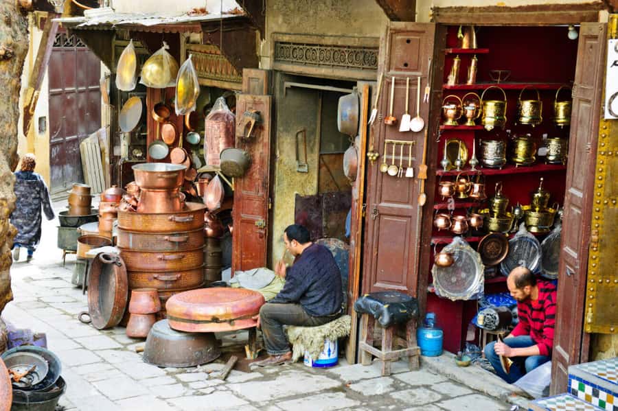 Casablanca to Fez: Scenic & Historical Day Trip with Lunch - Kairaouine University and the medieval medina