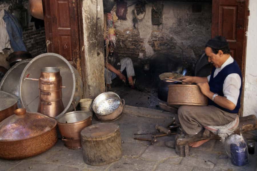 Casablanca to Fez: Scenic & Historical Day Trip with Lunch - Shopping, workshops, and keeping control of your time