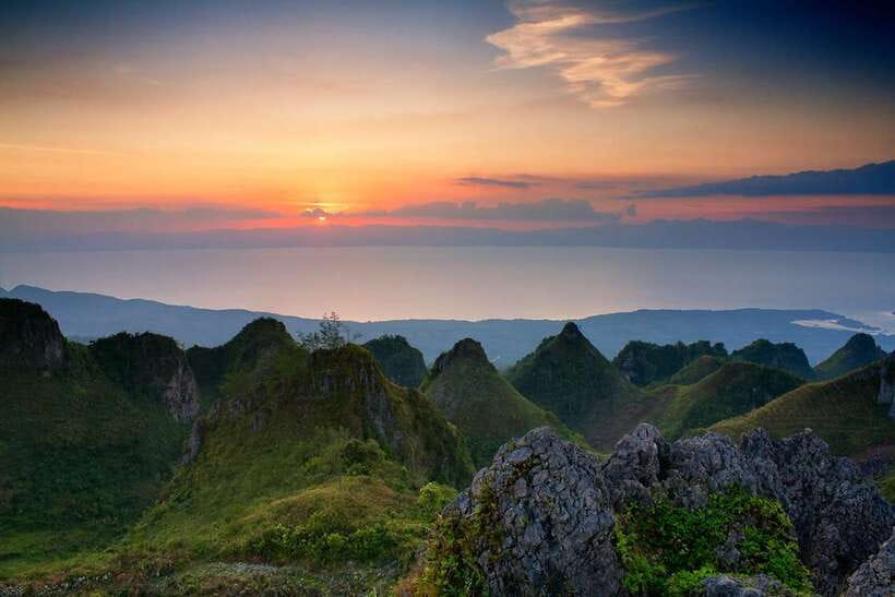 Cebu: Osmeña Peak and Kawasan Falls Canyoneering Day Trip - The early road to Osmeña Peak