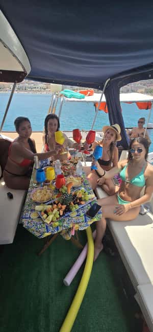 Cefalù: Coast-to-coast boat day trip with snorkeling and aperitif - How reliable is the English guidance?