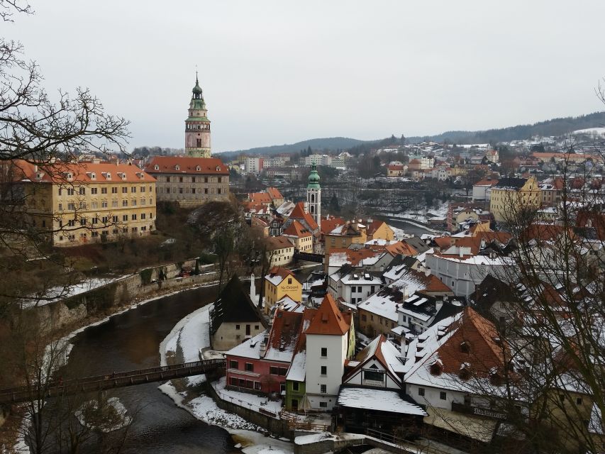 Český Krumlov - FULL DAY TRIP WITH LIVE GUIDE - The 2.5-hour ride from Prague