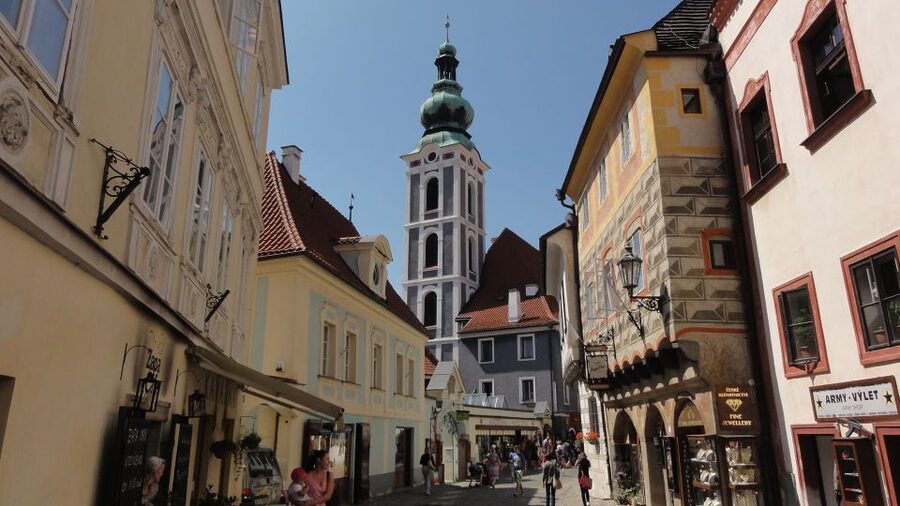 Cesky Krumlov Private Day Trip from Prague - Practical details that affect your day