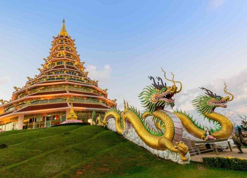 Chiang Mai: Chiang Rai Temples, Karen Tribe and Hot Springs - A long road to Chiang Rai