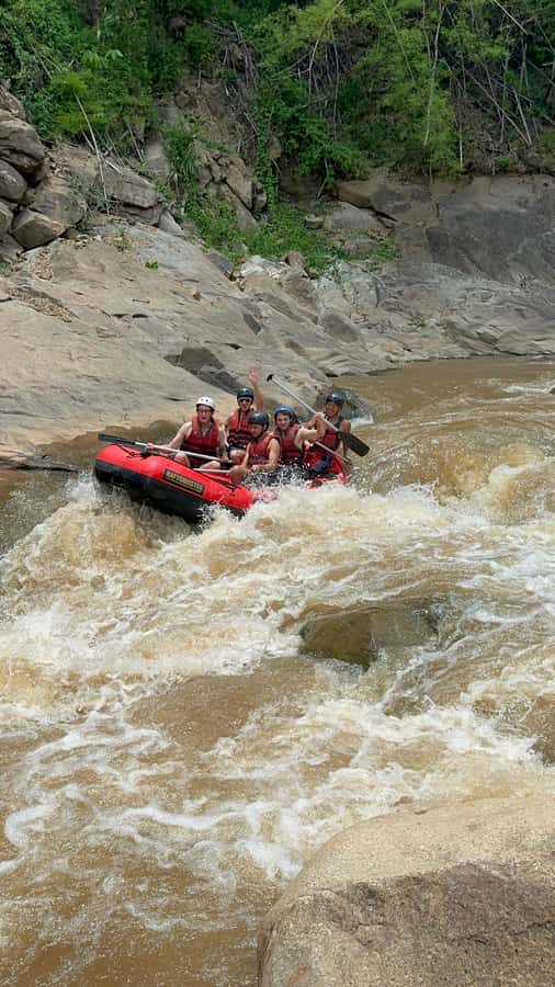 Chiang Mai: Sticky Waterfall and Rafting Day Trip - The guides make a real difference