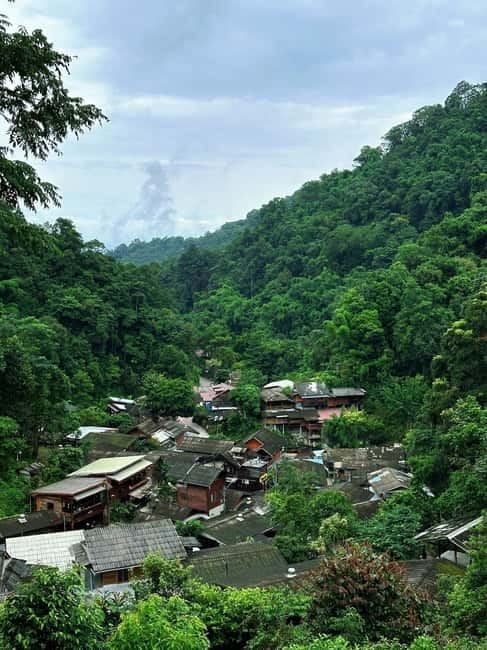 Chiang Mai: The Giant Café & Mae Kampong Village Day Trip - What the drivers add to the day