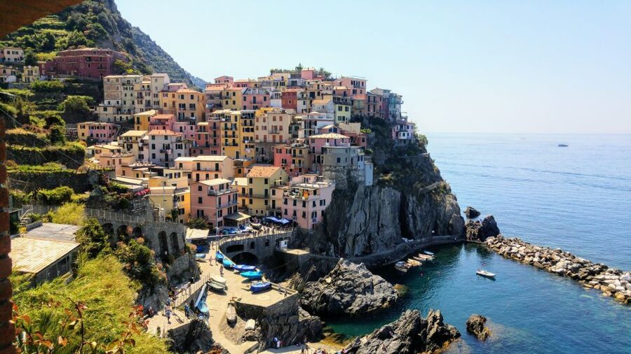 Cinque Terre Private Day Trip from Florence - Vernazza, lunch, and the best pause of the day