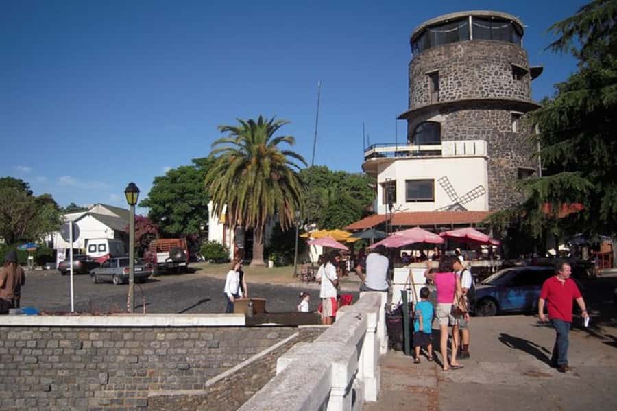 Colonia del Sacramento: Small-Group Day Trip - The Lighthouse, Basilica, and Ruined Convent