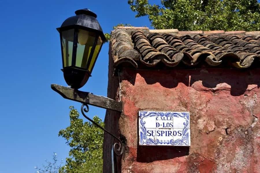 Colonia del Sacramento: Small-Group Day Trip - Free Time to Eat and Wander